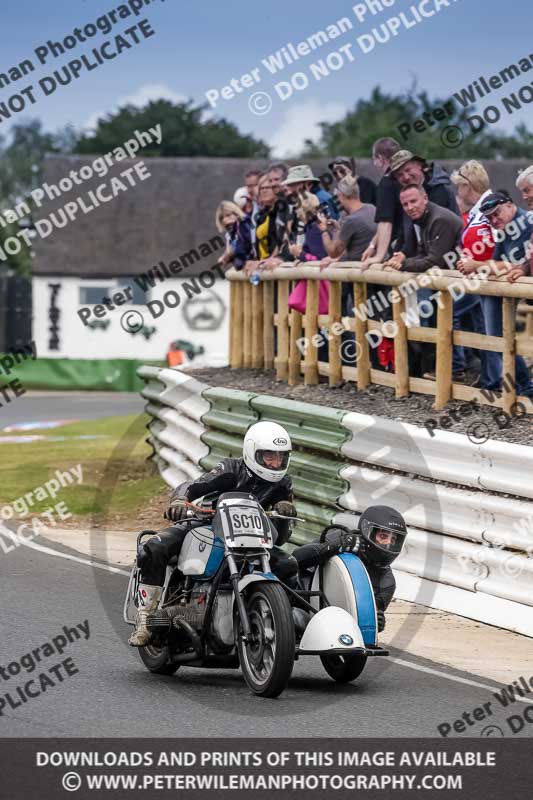 Vintage motorcycle club;eventdigitalimages;mallory park;mallory park trackday photographs;no limits trackdays;peter wileman photography;trackday digital images;trackday photos;vmcc festival 1000 bikes photographs